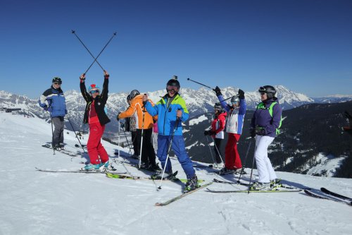 Auch die sind begeistert vom Skitag